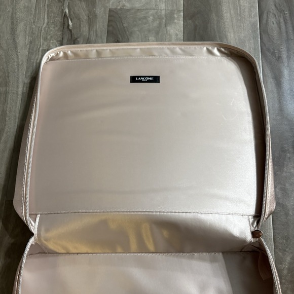 Lancome Rose Gold large makeup travel case ~ NEW - Picture 9 of 10